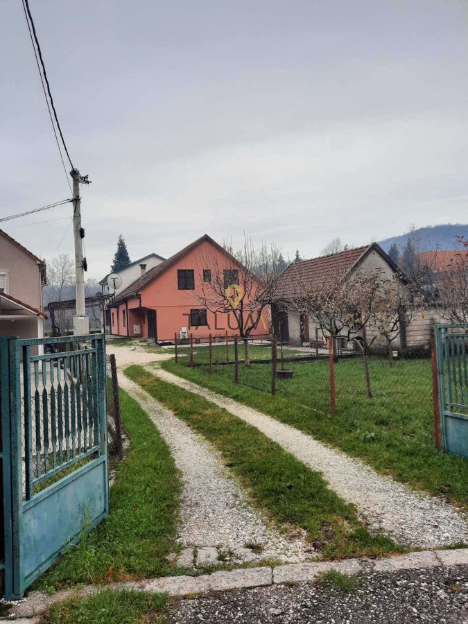 Kuća, 220 m², Humci, Cetinje – fotografija 2