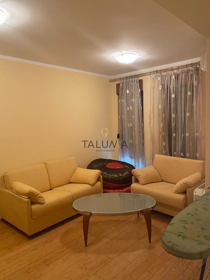 Četvorosoban stan, 200 m², Preko Morače, Podgorica – fotografija 2
