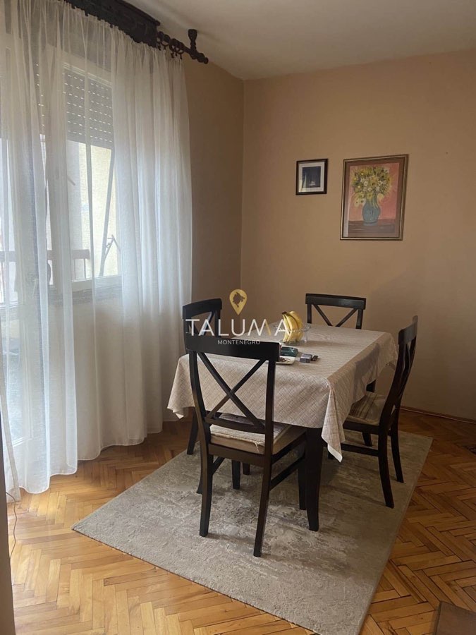 Dvosoban stan, 76 m², Cetinje, centar – fotografija 2