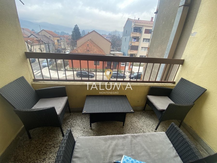 Dvosoban stan, 76 m², Cetinje, centar – fotografija 3