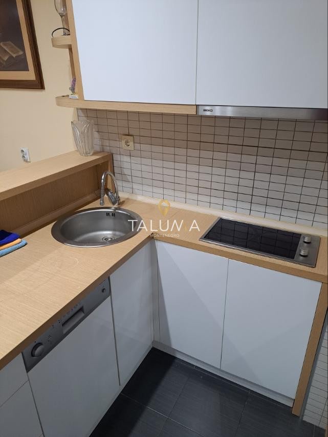 Kuhinja – Jednosoban stan, 63 m², Blok 6, Podgorica (H 130)