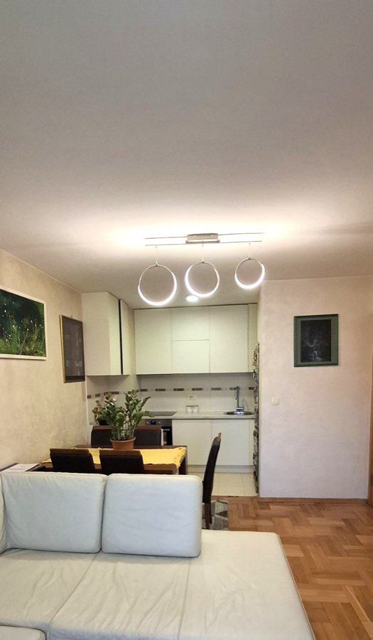 Dvosoban stan, 67 m², Stari Aerodrom, Podgorica – fotografija 2