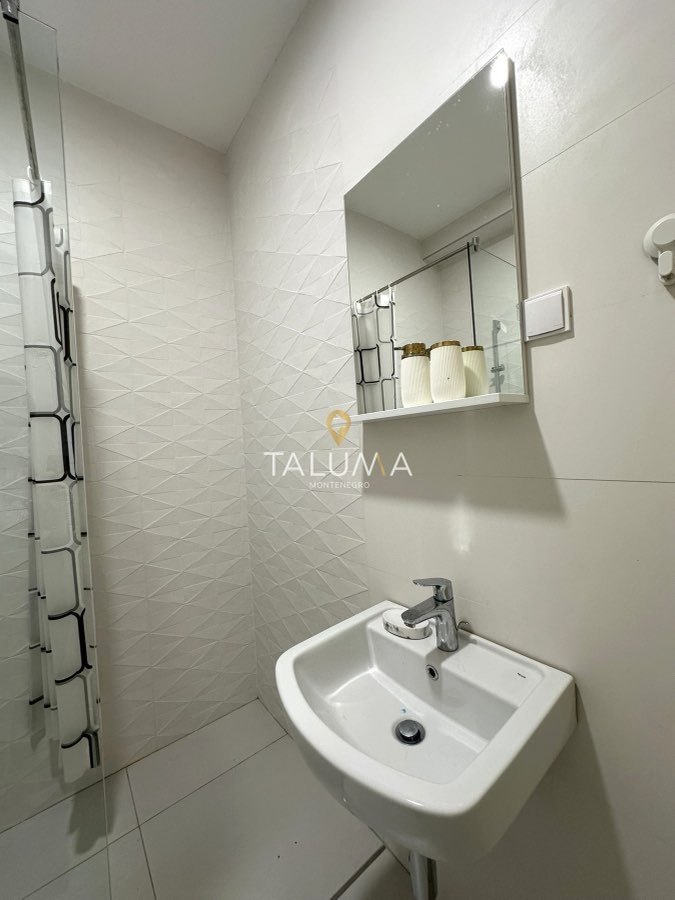 Piso de 2 dormitorios, 62 m², Gornja Gorica, Podgorica – foto 3