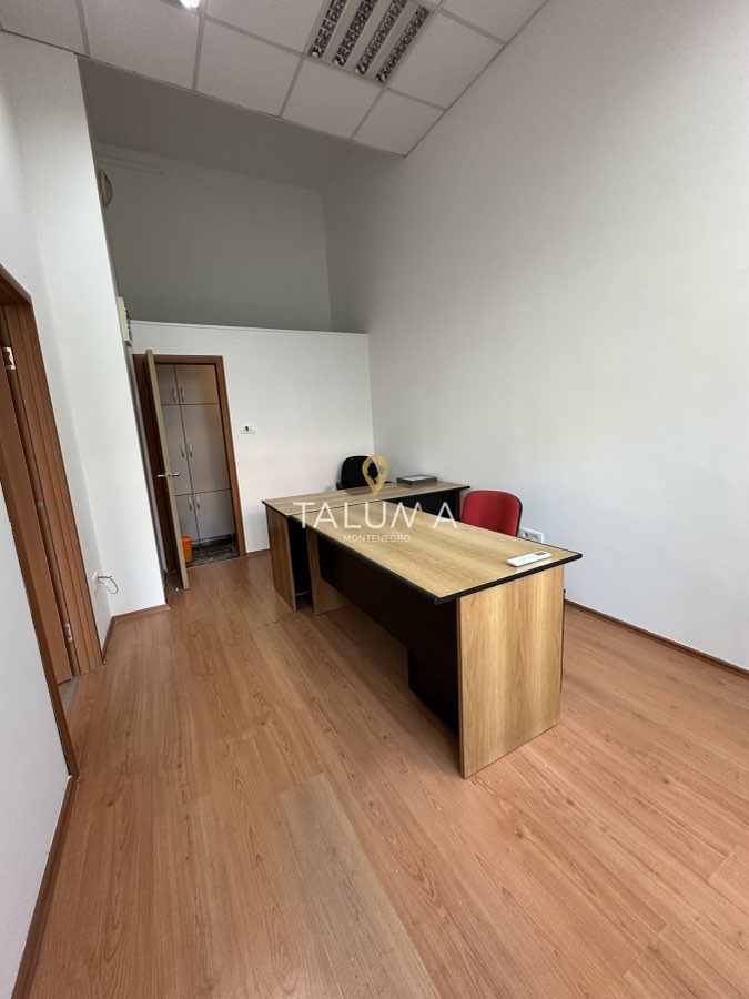 Poslovni prostor, 28 m², Stari Aerodrom, Podgorica