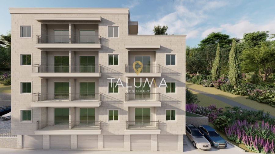 Četvorosoban stan, 54 m², Petrovac, Budva