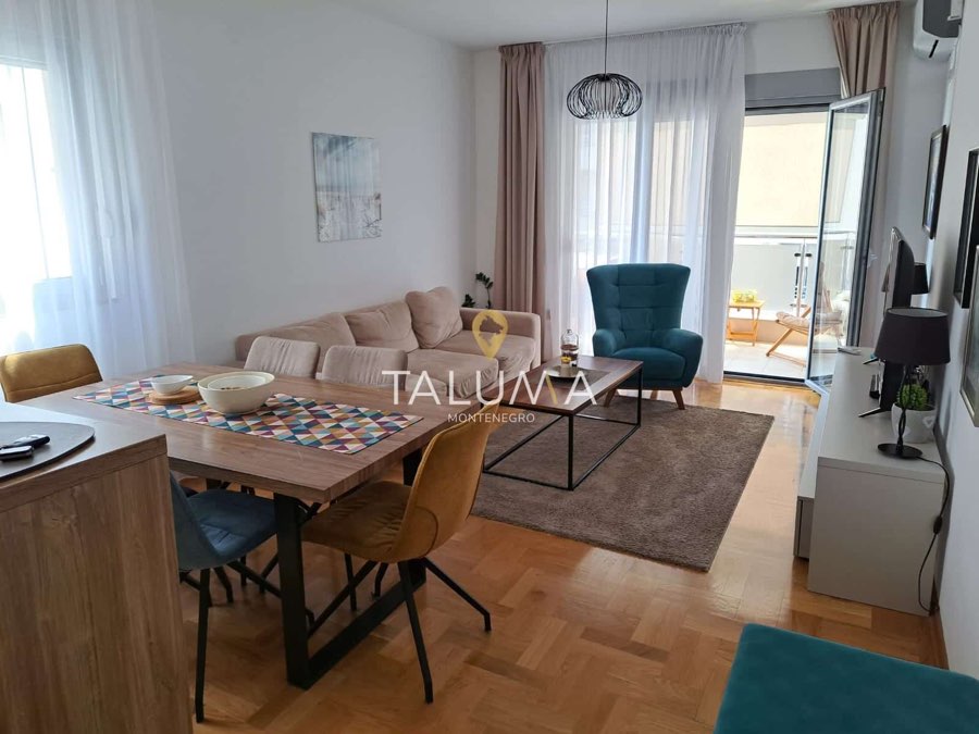 Trosoban stan, 84 m², Rozino, Budva