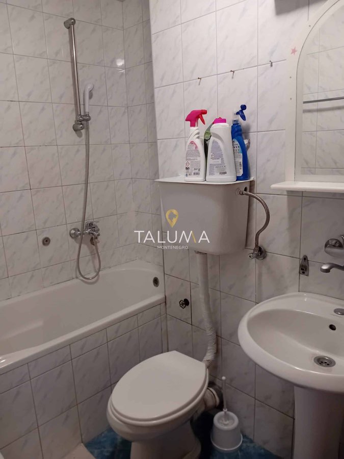 Dvosoban stan, 141 m², Stari Aerodrom, Podgorica – fotografija 2