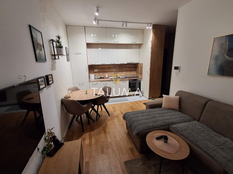 Jednosoban stan, 42 m², Tološi, Podgorica