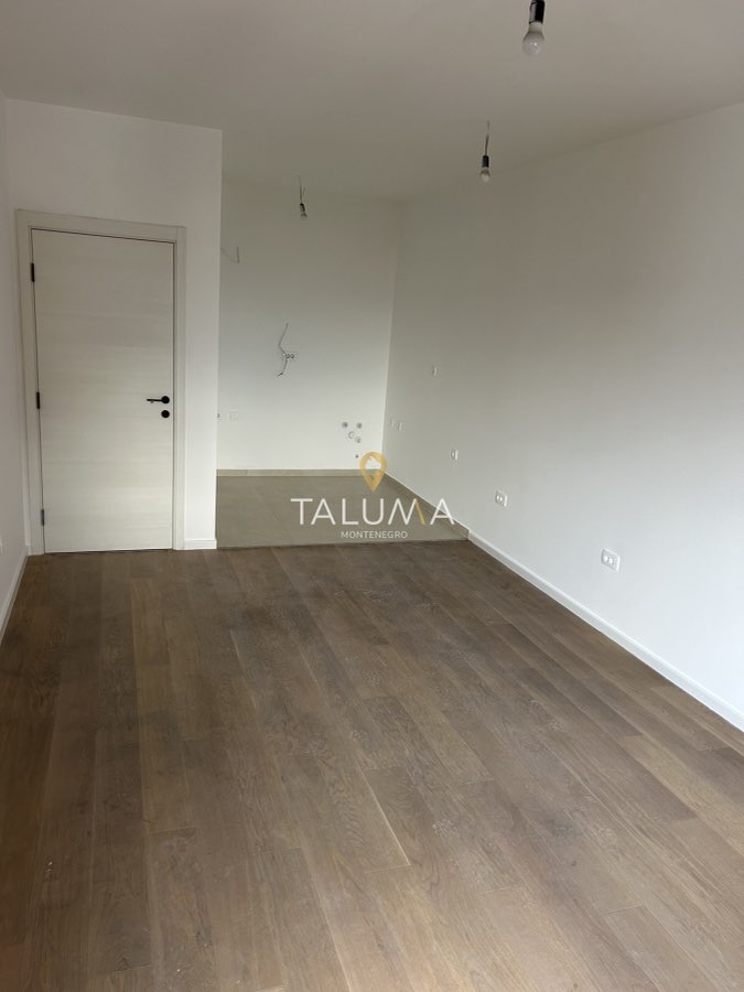 Jednosoban stan, 43 m², Stari Aerodrom, Podgorica