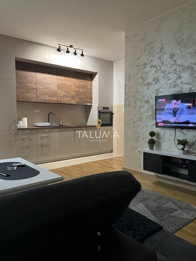 Квартира с 1 спальней, 54 m², Подгорица, центр – фото 2