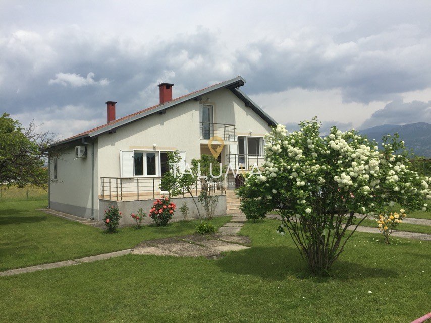 Kuća, 161 m², Kosić, Danilovgrad
