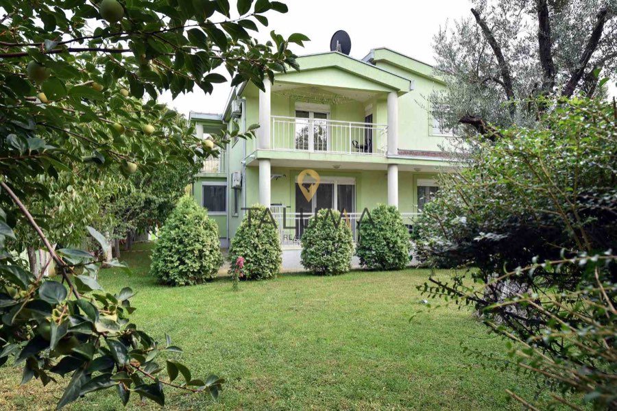 Kuća, 175 m², Vranjske njive, Podgorica