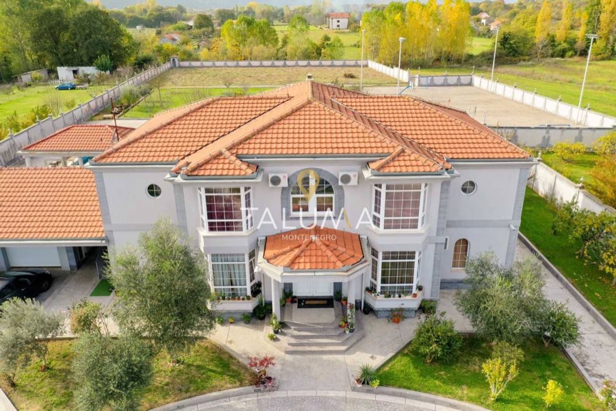 Zgrada spolja – Kuća, 560 m², Begovine, Danilovgrad (ML 1191)