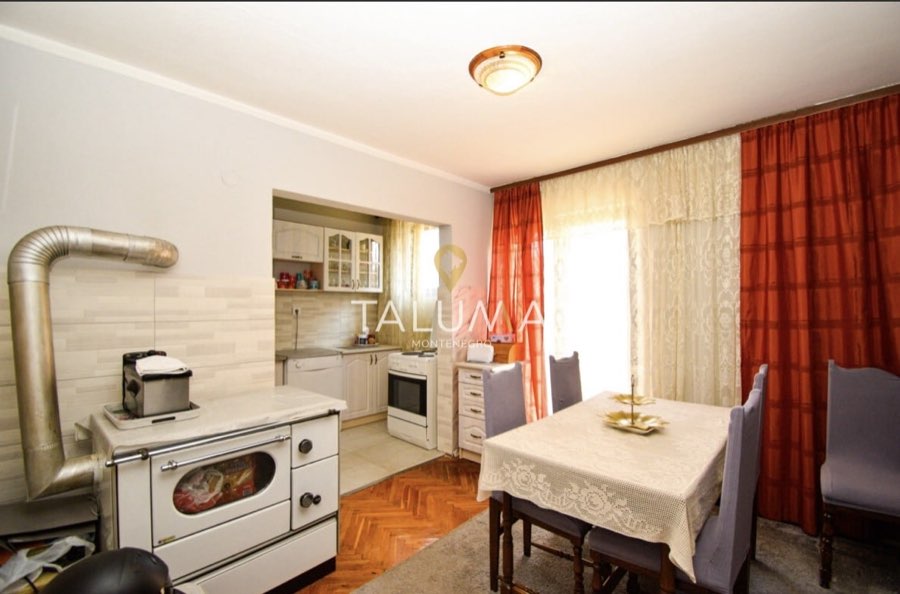 Kuća, 300 m², Stari Aerodrom, Podgorica – fotografija 4