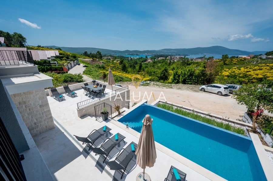 Kuća, 250 m², Mrčevac, Tivat