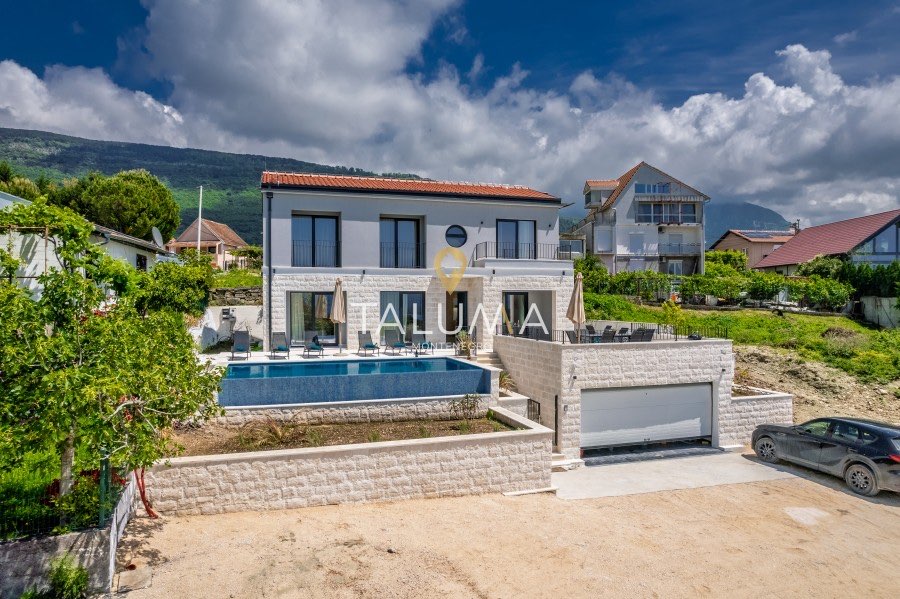 Kuća, 250 m², Mrčevac, Tivat – fotografija 5