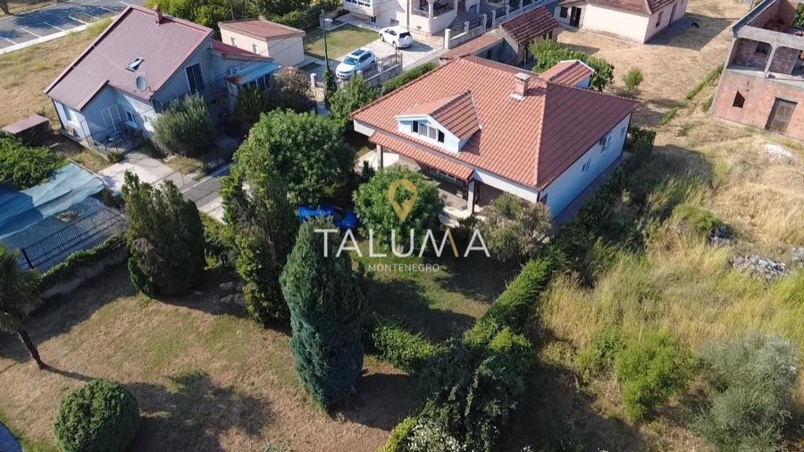 Kuća, 200 m², Tološi, Podgorica – fotografija 2