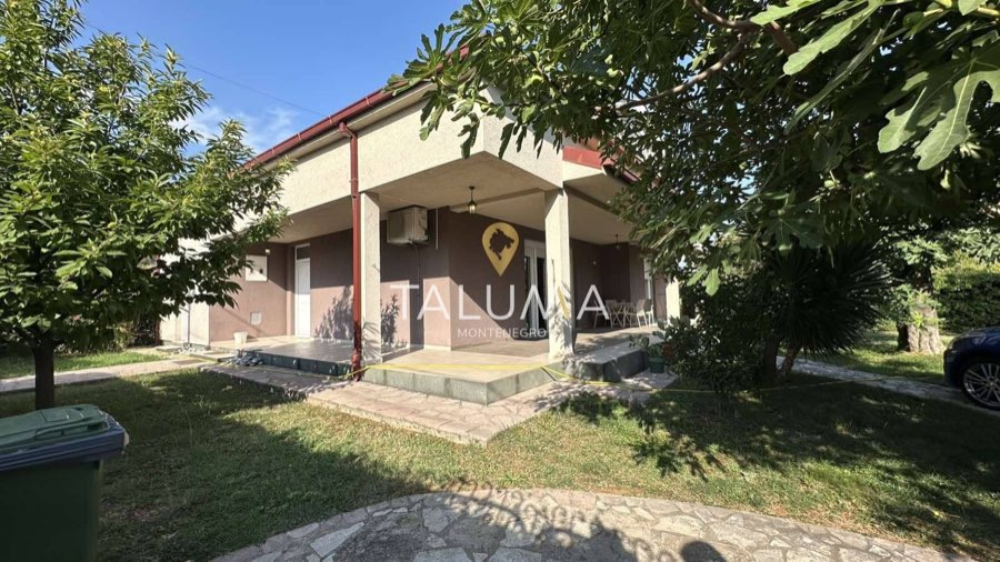 Kuća, 200 m², Tološi, Podgorica – fotografija 3
