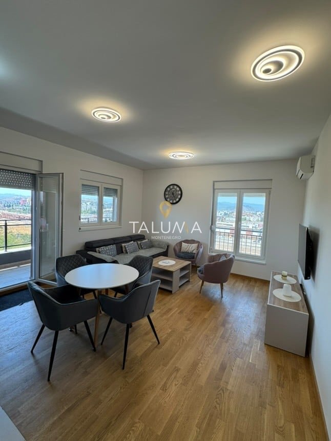 Dvosoban stan, 66 m², Stari Aerodrom, Podgorica – fotografija 2