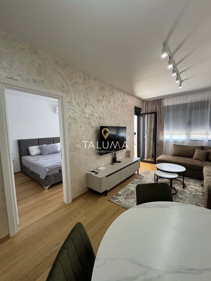 Dvosoban stan, 71 m², Bečići, Budva
