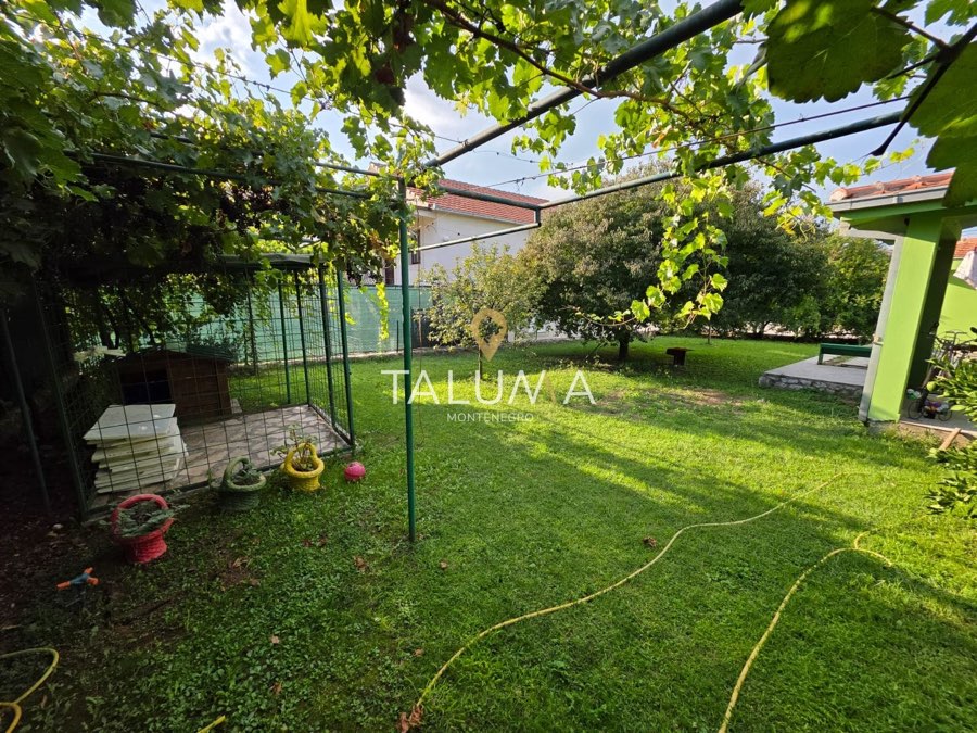 Kuća, 200 m², Zagorič, Podgorica – fotografija 5