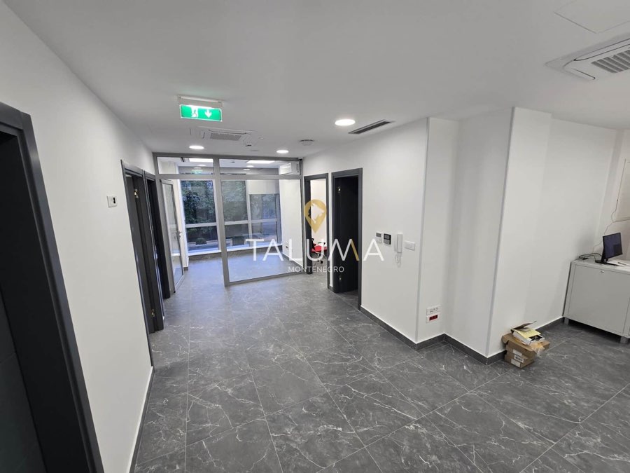 Poslovni prostor, 80 m², Podgorica, centar – fotografija 2