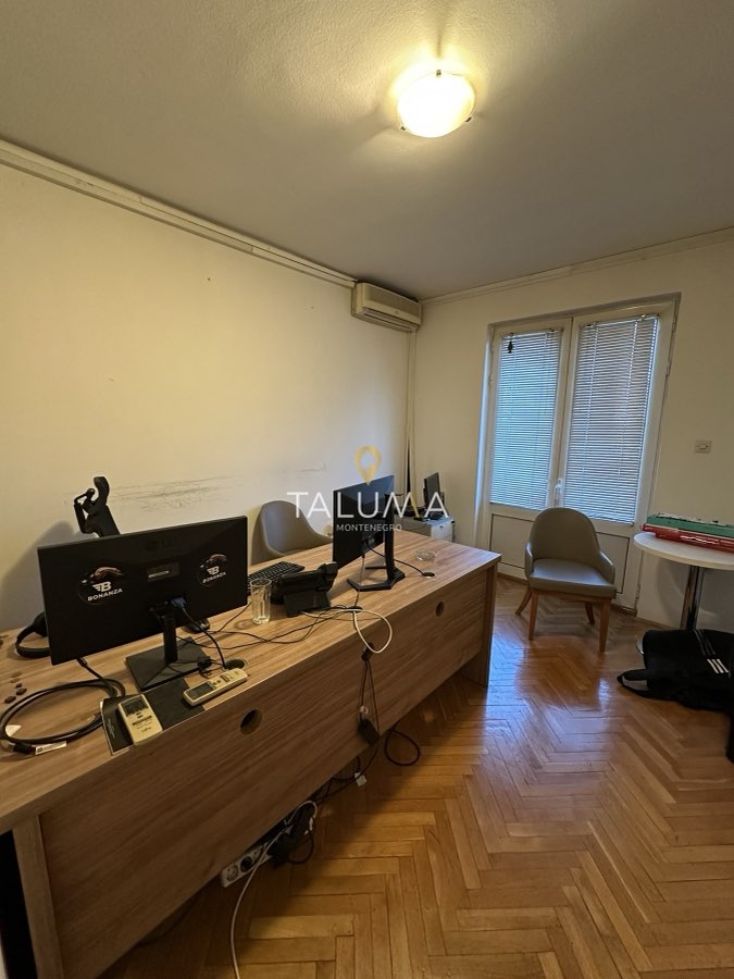 Kuća, 360 m², Momišići, Podgorica – fotografija 3