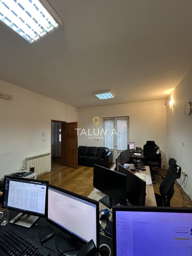 Kuća, 360 m², Momišići, Podgorica – fotografija 5