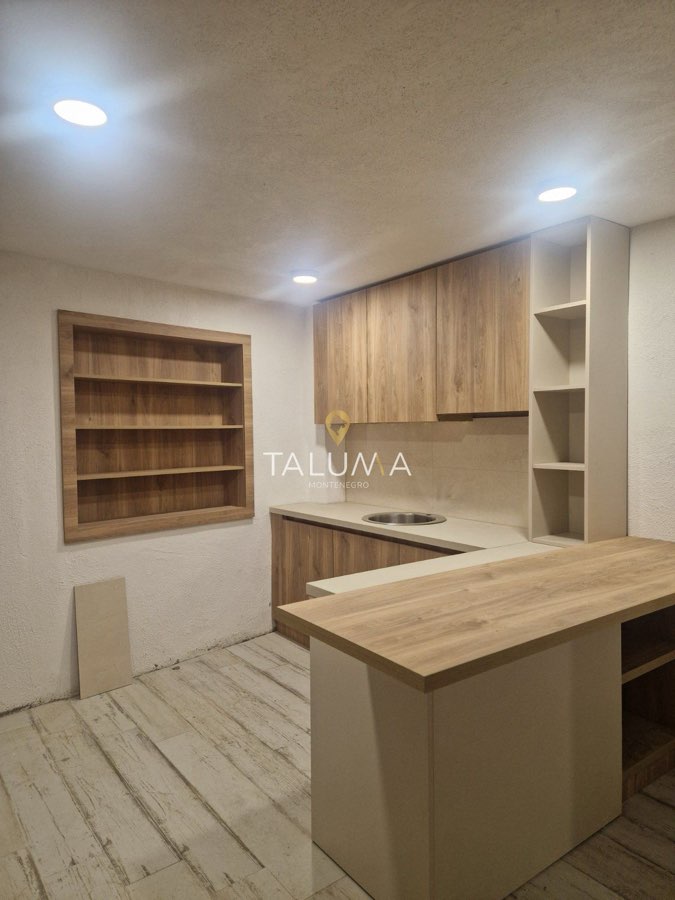 Garsonjera, 42 m², Stara Varoš, Podgorica – fotografija 4