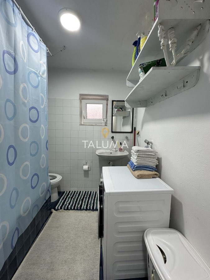 Trosoban stan, 100 m², Stari Aerodrom, Podgorica – fotografija 4