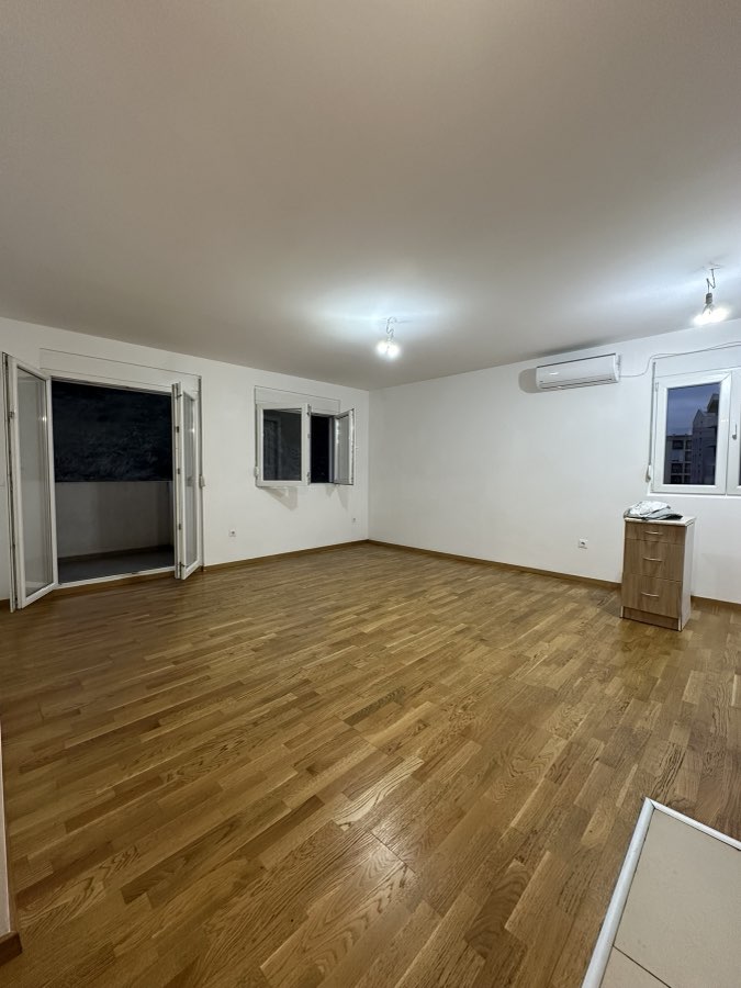 Dvosoban stan, 69 m², Ljubović, Podgorica
