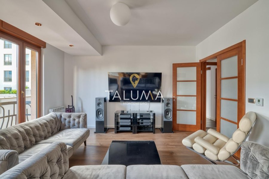 شقة بغرفتي نوم, 90 m², بودغوريتسا, المركز