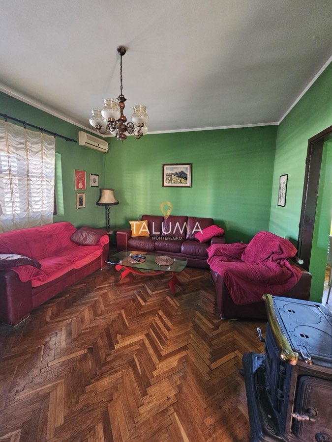Kuća, 300 m², Masline, Podgorica – fotografija 3