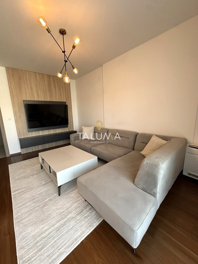Dvosoban stan, 79 m², City kvart, Podgorica