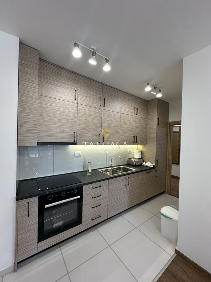 Trosoban stan, 100 m², City kvart, Podgorica – fotografija 4