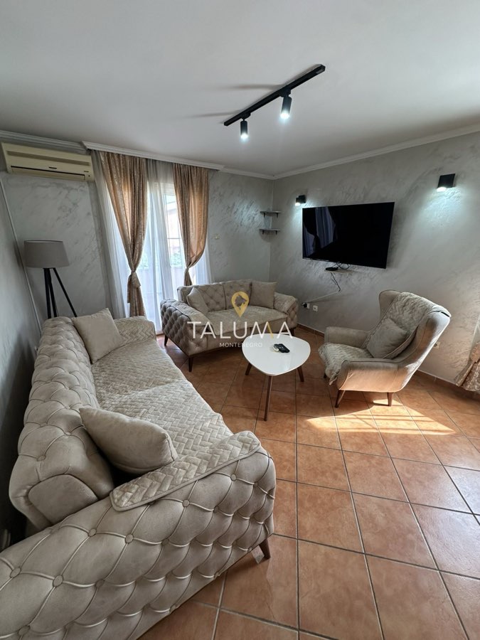 Piso de 4 dormitorios, 200 m², Gornja Gorica, Podgorica – foto 2