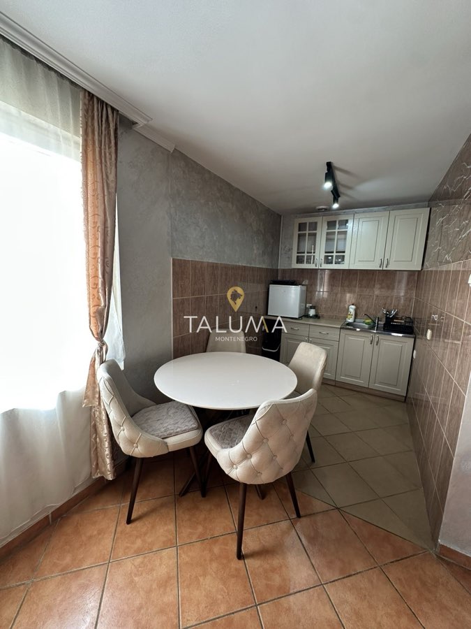 Piso de 4 dormitorios, 200 m², Gornja Gorica, Podgorica – foto 3
