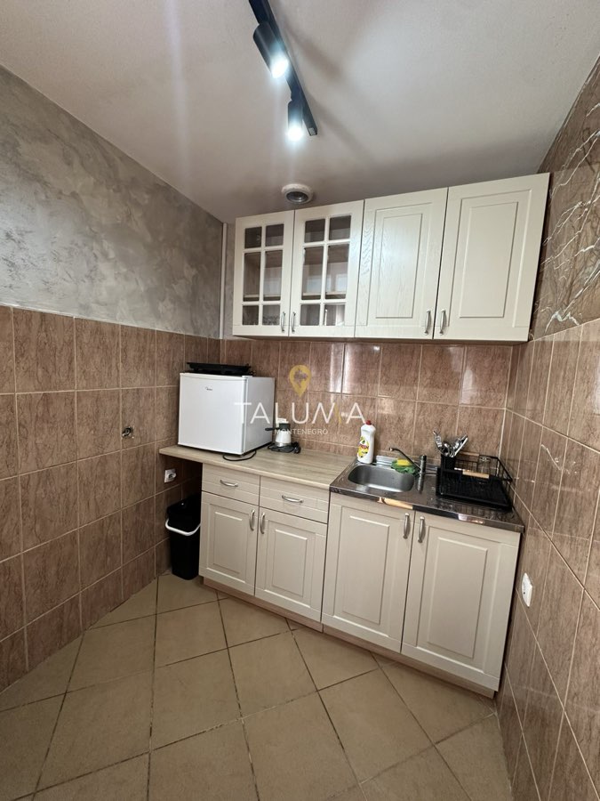 Piso de 4 dormitorios, 200 m², Gornja Gorica, Podgorica – foto 4