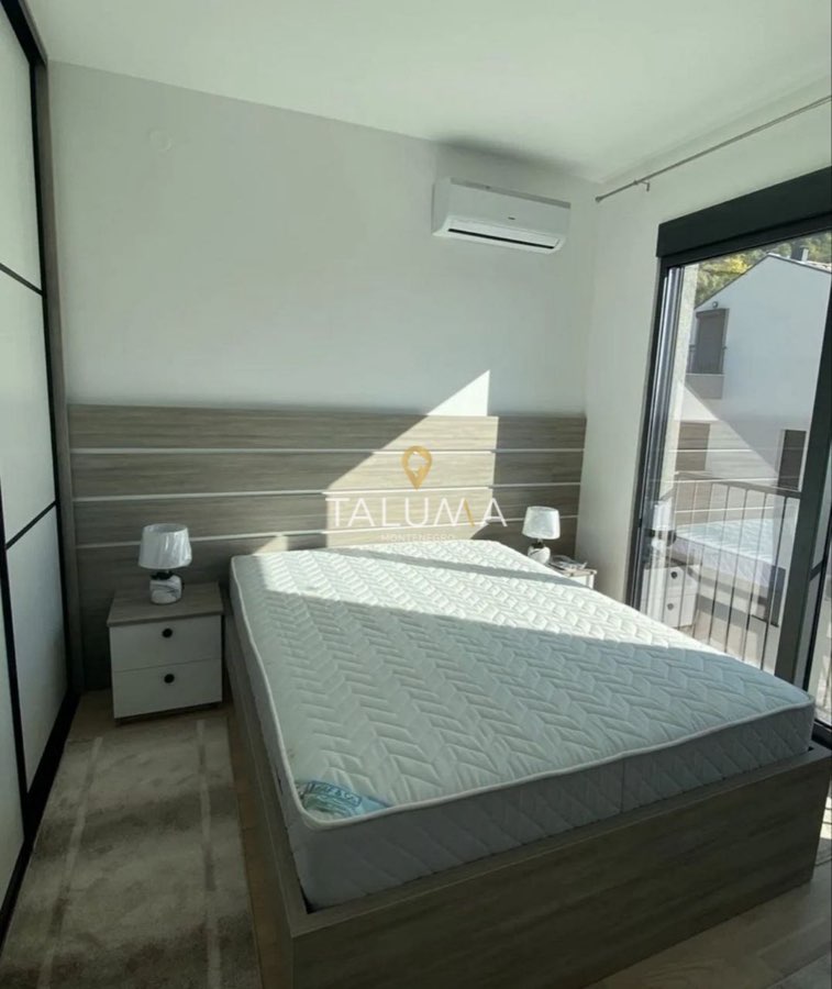 Trosoban stan, 80 m², Mažina, Tivat – fotografija 3
