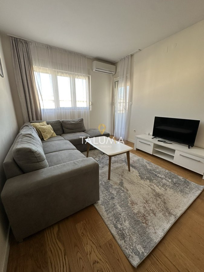 Dvosoban stan, 68 m², City kvart, Podgorica