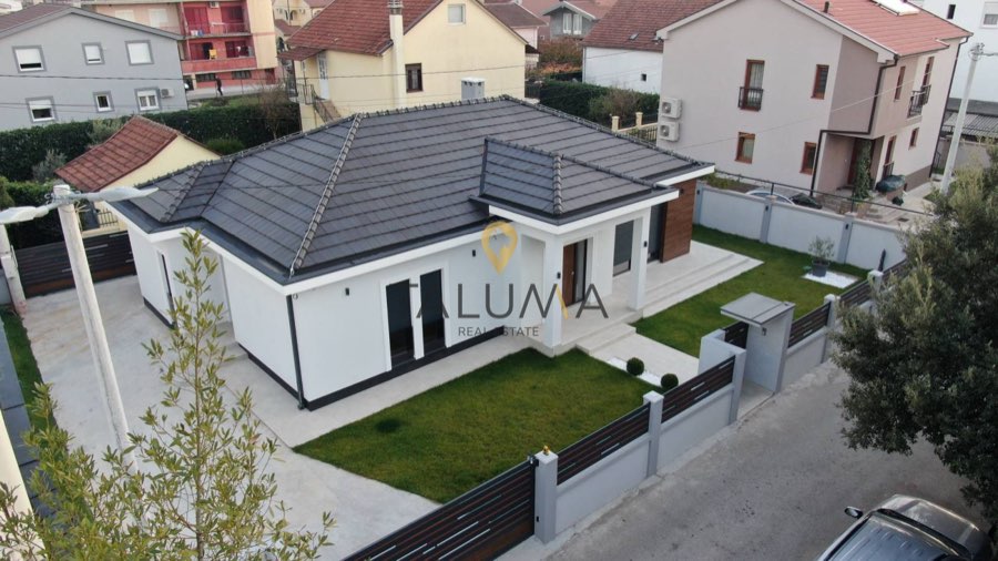 Kuća, 126 m², Dalmatinska, Podgorica