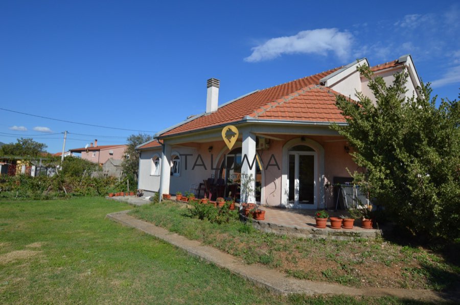 Kuća, 180 m², Donja Gorica, Podgorica
