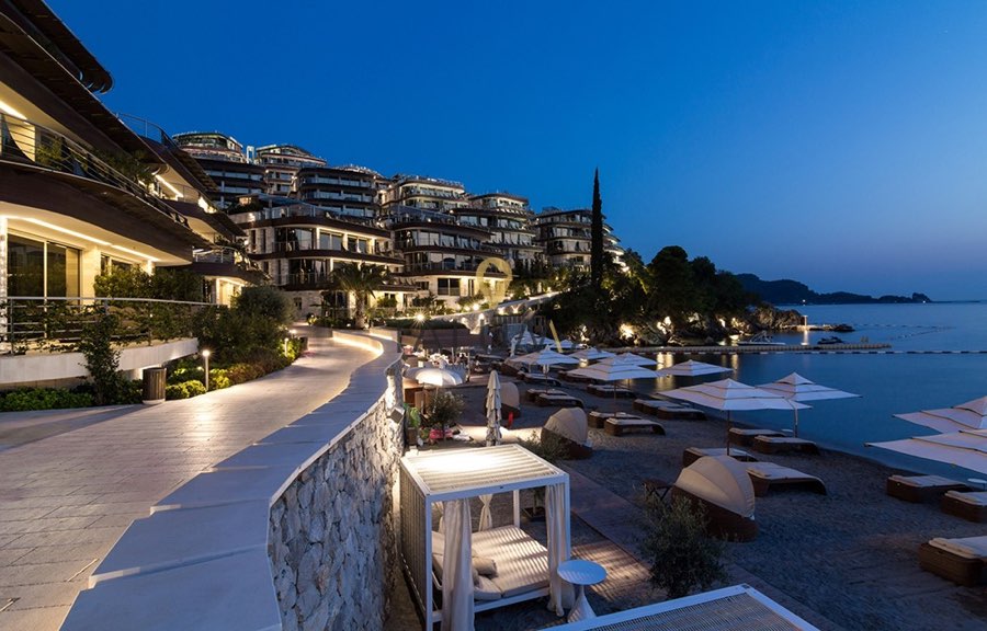 Dvosoban stan, 159 m², Budva, centar – fotografija 3