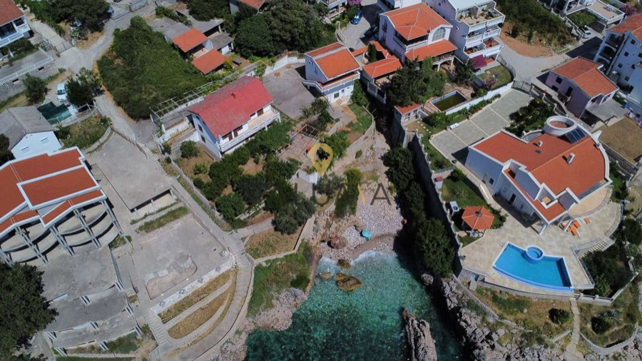 Kuća, 324 m², Dobre Vode, Bar