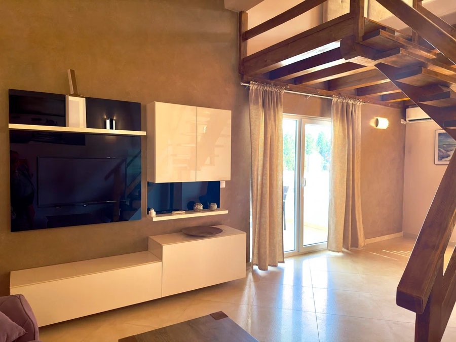 Kuća, 702 m², Ulcinj, centar