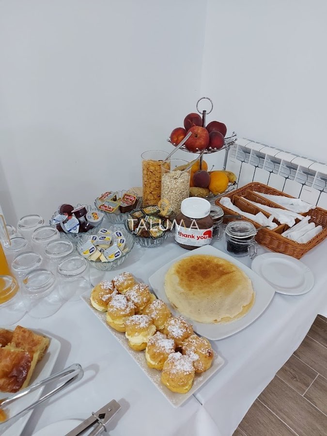 فندق, 460 m², Murino, بلاف – صورة 3
