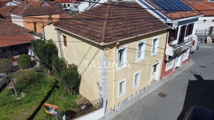 Kuća, 120 m², Stara Varoš, Podgorica – fotografija 2