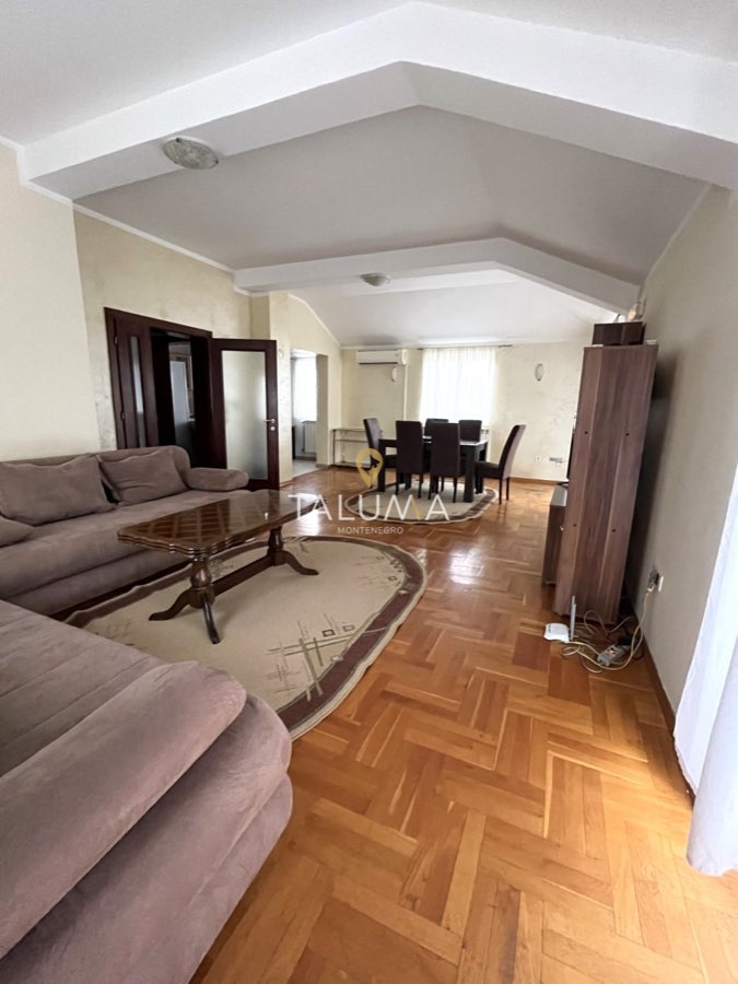 Četvorosoban stan, 150 m², Stari Aerodrom, Podgorica – fotografija 2