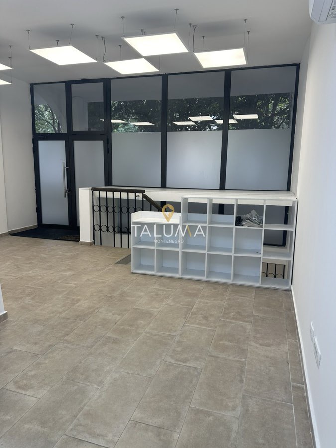 Poslovni prostor, 294 m², Blok 5, Podgorica – fotografija 2