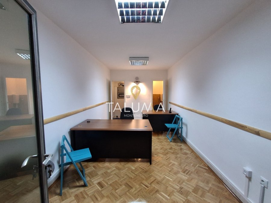 Poslovni prostor, 20 m², Blok 5, Podgorica